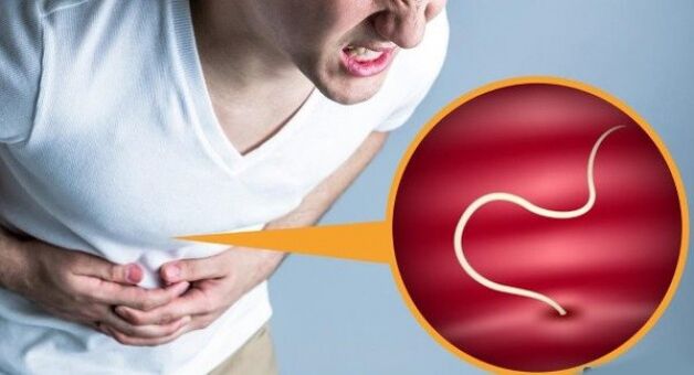 dolor abdominal debido a parásitos