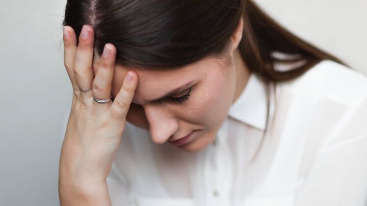 dolores de cabeza debido a parásitos en el cuerpo
