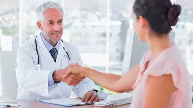 Ver a un médico para prevenir lombrices.
